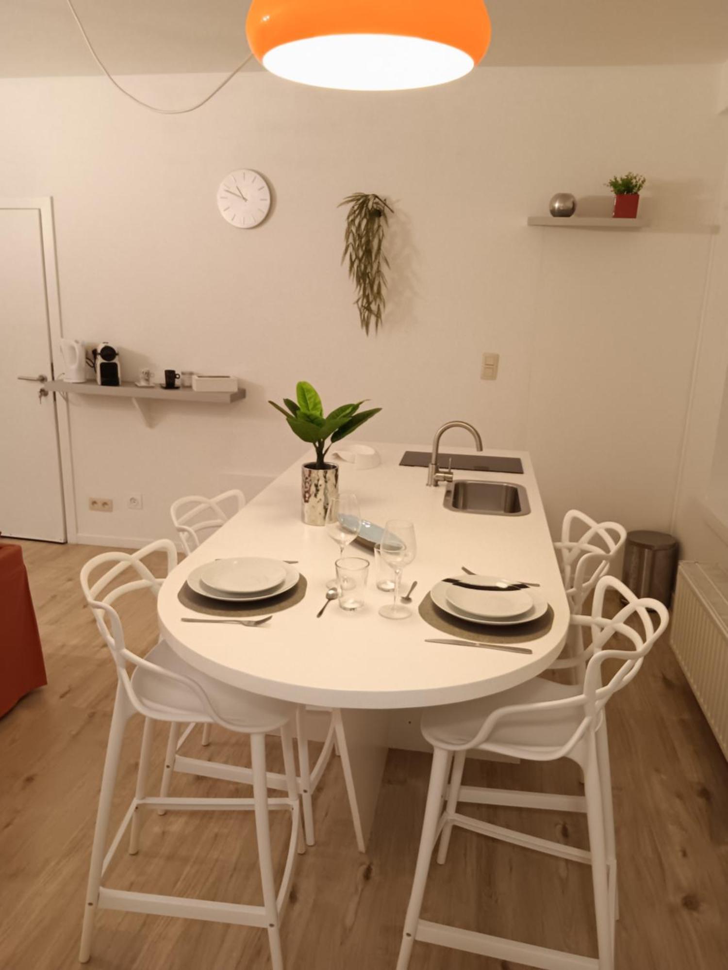 The Luxury White Suite Σαρλρουά Εξωτερικό φωτογραφία