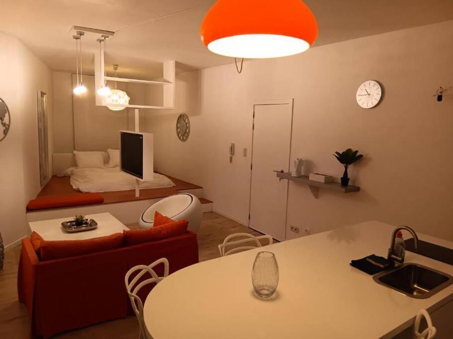 The Luxury White Suite Σαρλρουά Εξωτερικό φωτογραφία